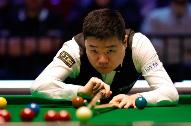 他一直是球 他一直是球