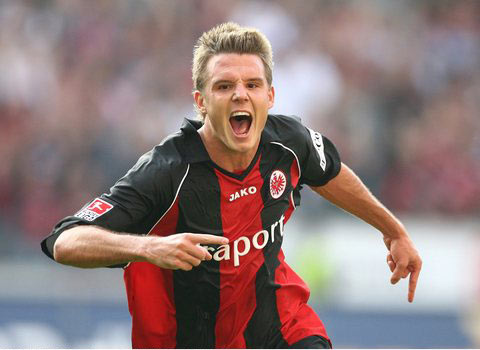 利亚足球的 利亚足球的